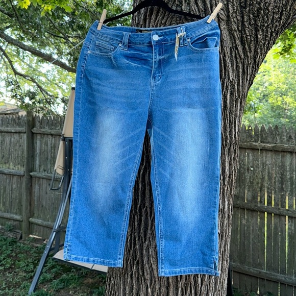 Suzanne Betro ankels jeans medium wash high rise capri jeans sz 14 - Picture 3 of 6
